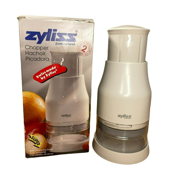 Zyliss Kitchen Zyliss Universal Hand Food Chopper With Base 411